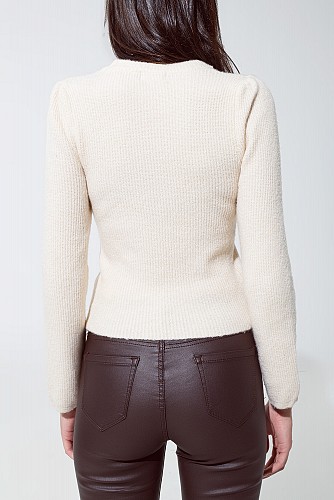 Round neck chunky ribbed jumper in cream