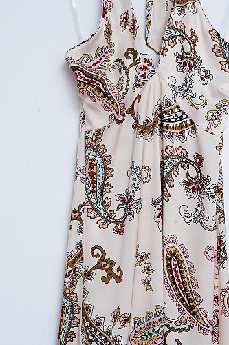 Q2 Halter neck maxi dress in paisley print