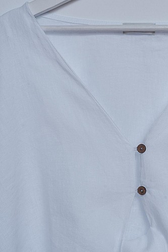 Q2 Linen Knot front top with kimono sleeve in white