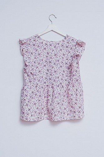 Q2 Ruffle detail blouse in lilac